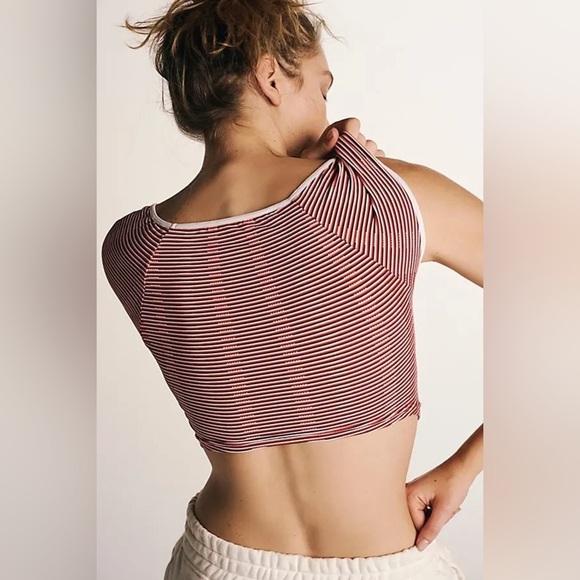 *NWOT* Free People Whats The Scoop Baby Tee - Red Combo - Picture 3 of 6